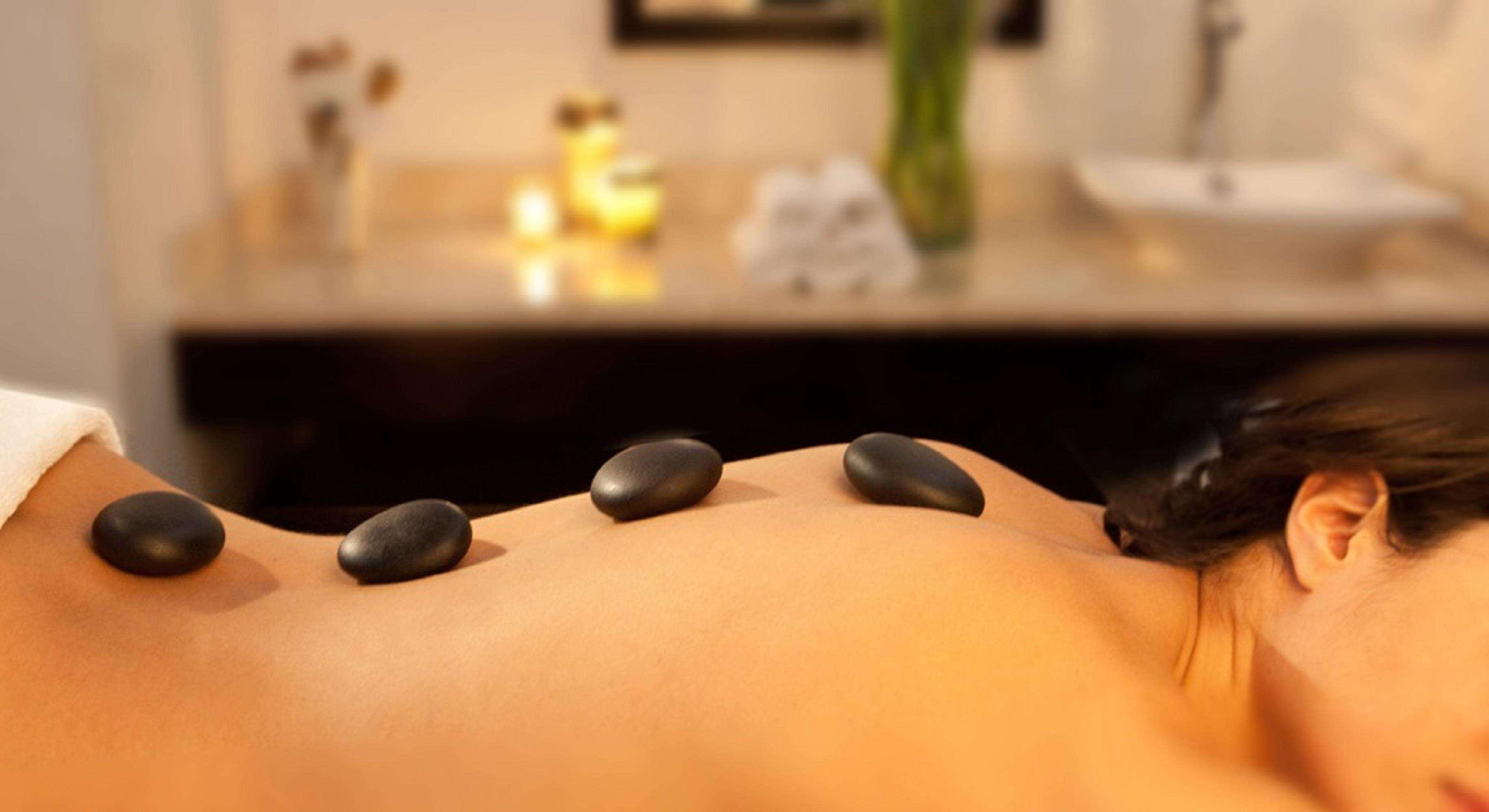 Kenzi Menara Palace & Resort Марракеш Екстер'єр фото Hot stone massage