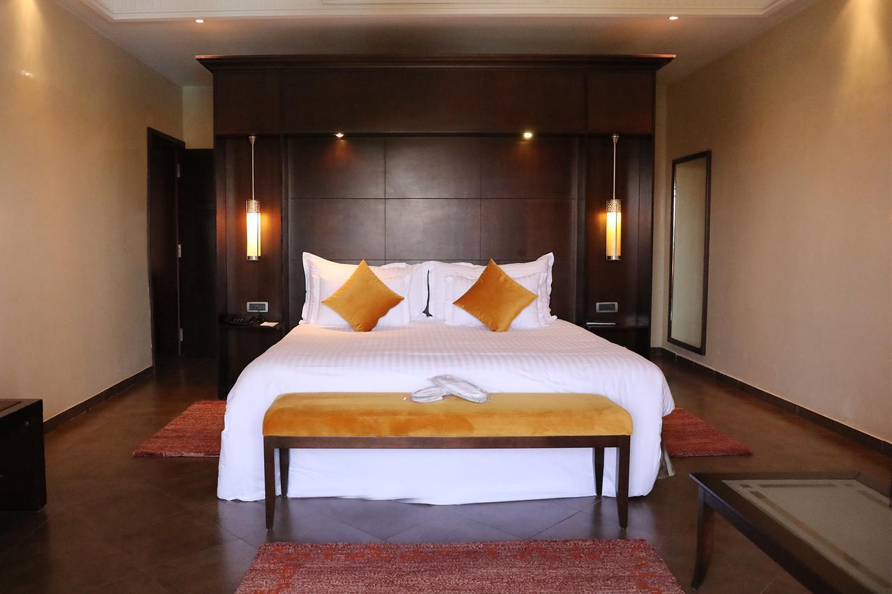 Kenzi Menara Palace & Resort Марракеш Екстер'єр фото A bedroom at the Taj Bengal