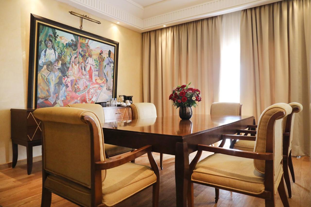 Kenzi Menara Palace & Resort Марракеш Екстер'єр фото The interior of the Presidential Suite